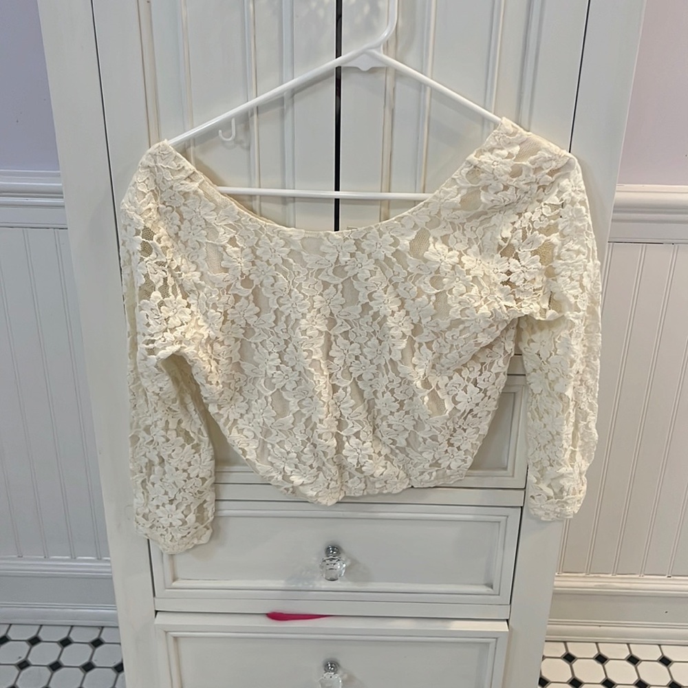Forever 21 Lace Crop top